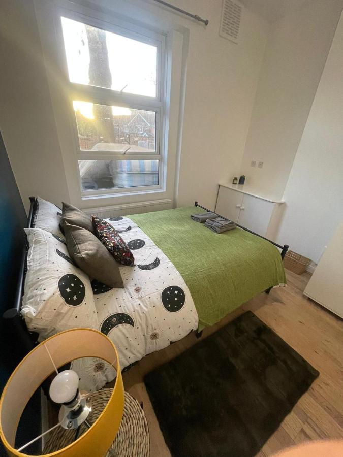 Contemporary Private Rooms Near Central Londres Exterior foto